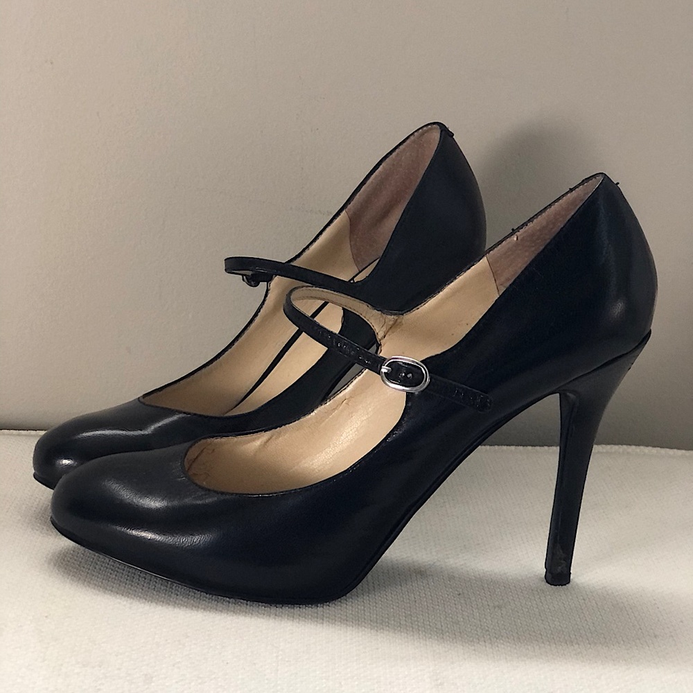 Nine West Round Toe Black Heels, Lightly Used